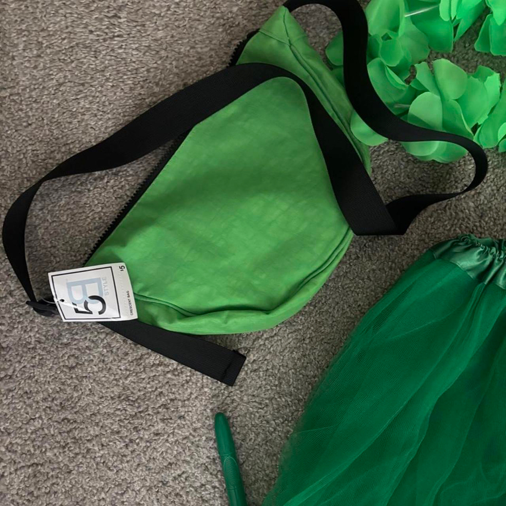 Green items - Picture 2 of 3